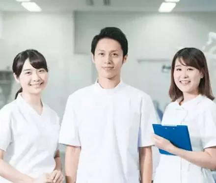 siaiisi | ルーチェマウスピース矯正歯科 歯科医師