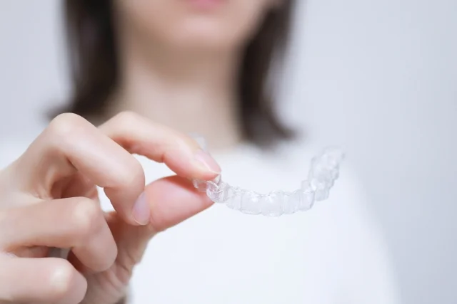 23521945_s | ルーチェマウスピース矯正歯科 マウスピース矯正