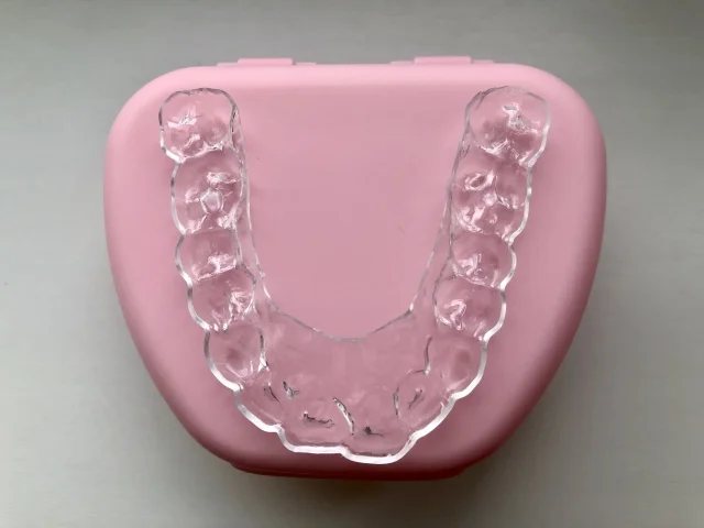 4174477_s | ルーチェマウスピース矯正歯科 マウスピース