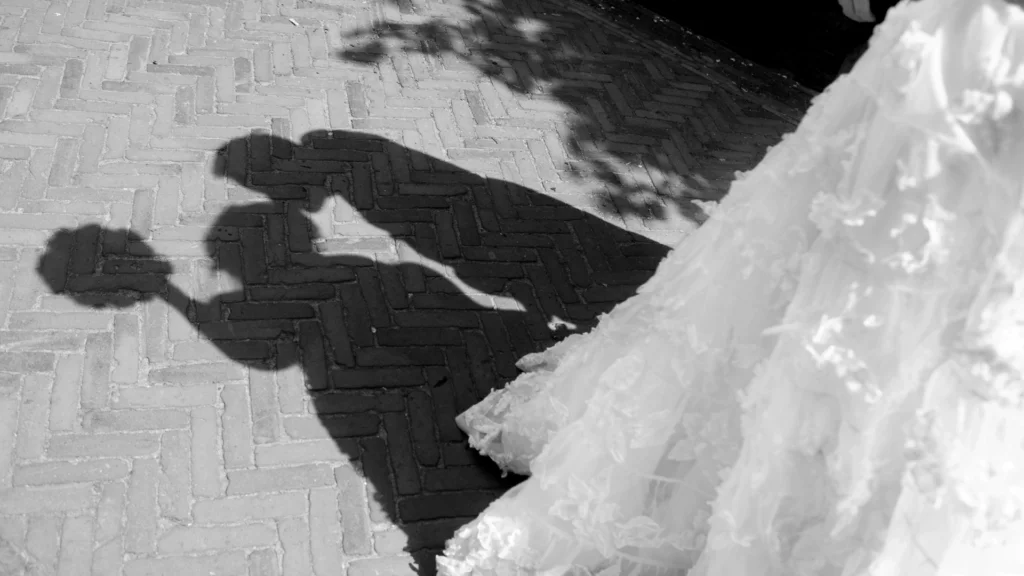 マウスピース矯正は結婚式や入学式に間に合う? | ルーチェマウスピース矯正歯科 マウスピース矯正は結婚式や入学式に間に合う?